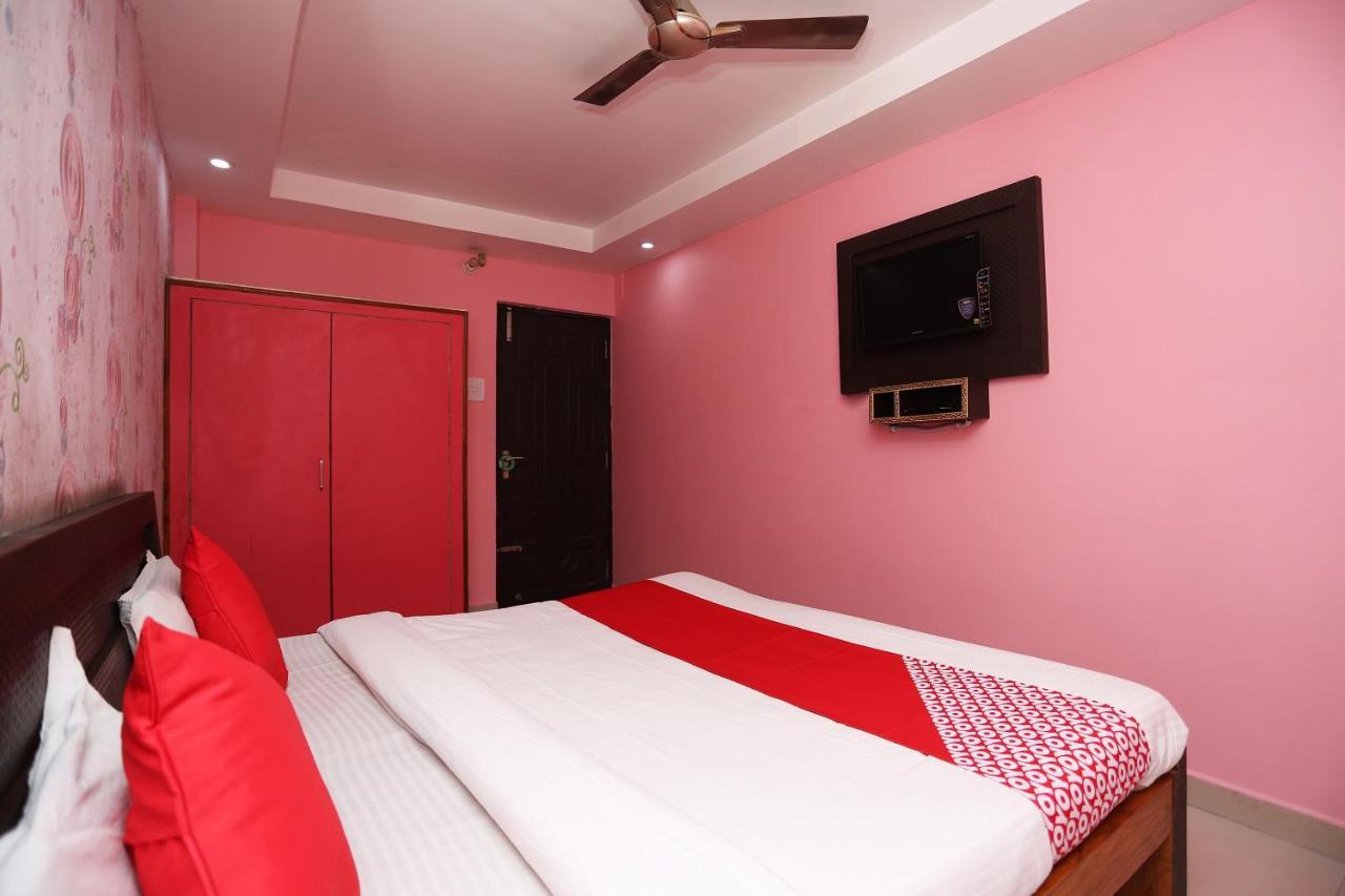 Oyo Hotel New Metro Near Phoenix United ラクナウ エクステリア 写真