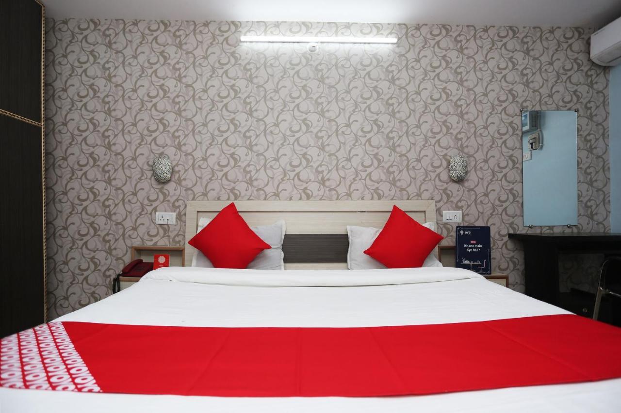 Oyo Hotel New Metro Near Phoenix United ラクナウ エクステリア 写真