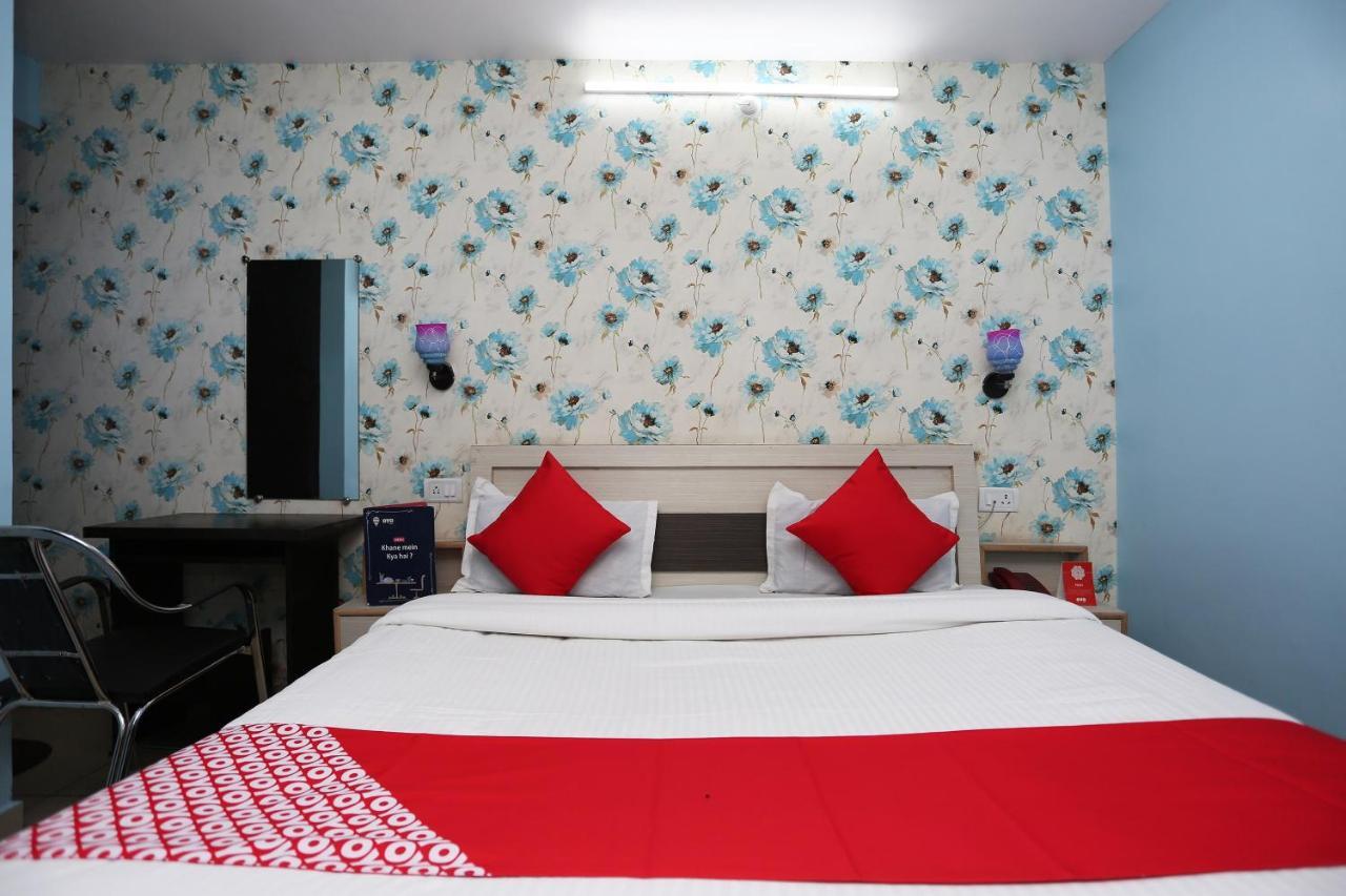 Oyo Hotel New Metro Near Phoenix United ラクナウ エクステリア 写真