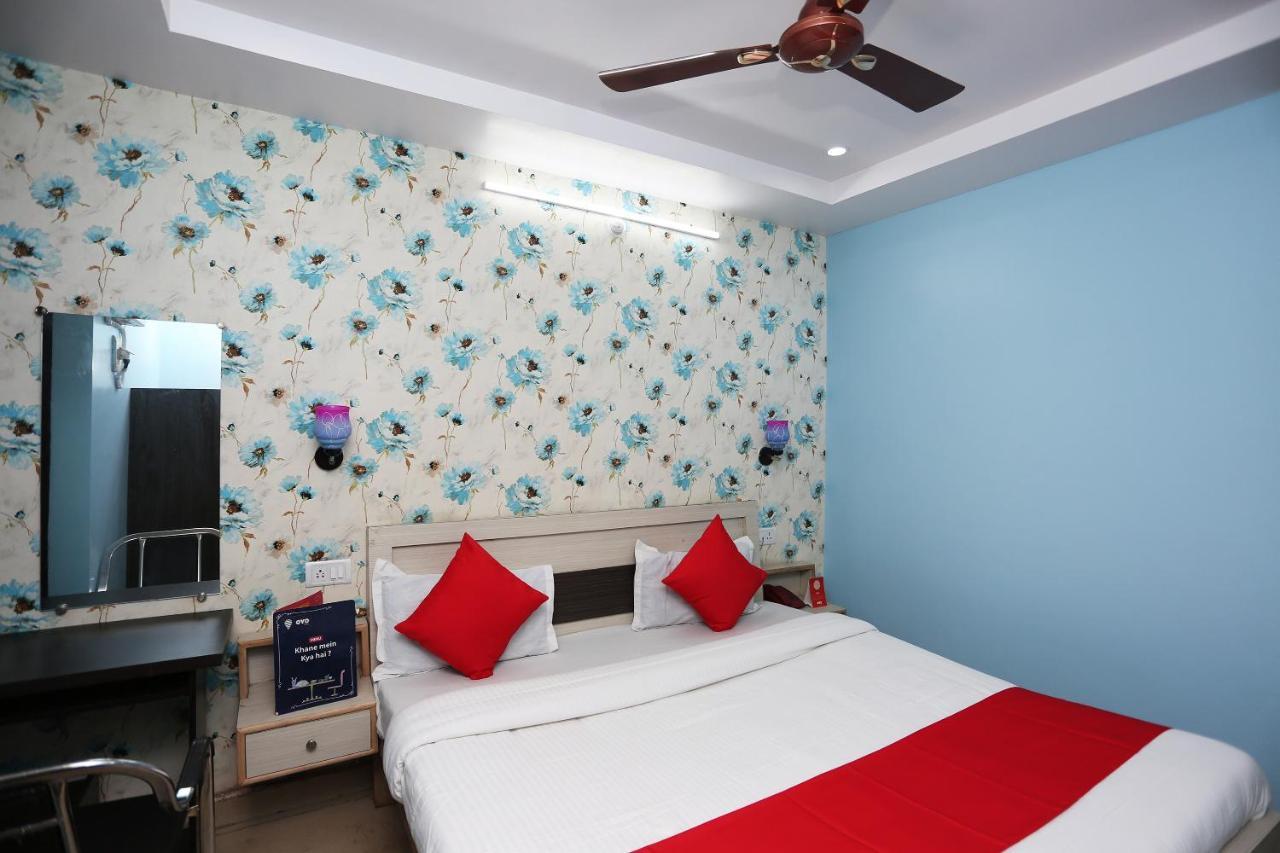 Oyo Hotel New Metro Near Phoenix United ラクナウ エクステリア 写真